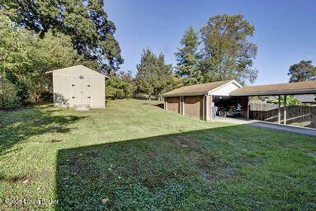 7710 Sierra Trail, Louisville, KY 40214