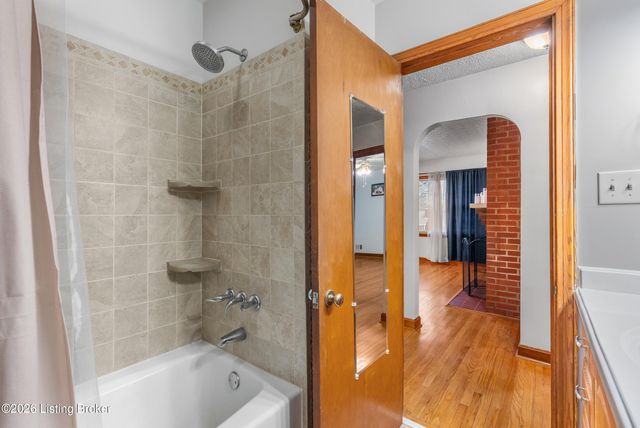 7710 Sierra Trail, Louisville, KY 40214