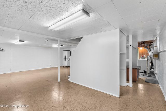 7710 Sierra Trail, Louisville, KY 40214