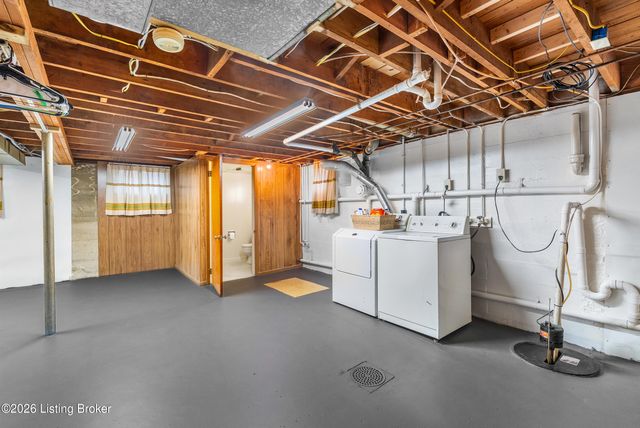 7710 Sierra Trail, Louisville, KY 40214