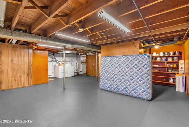 7710 Sierra Trail, Louisville, KY 40214