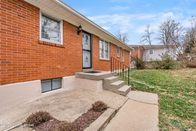 7710 Sierra Trail, Louisville, KY 40214