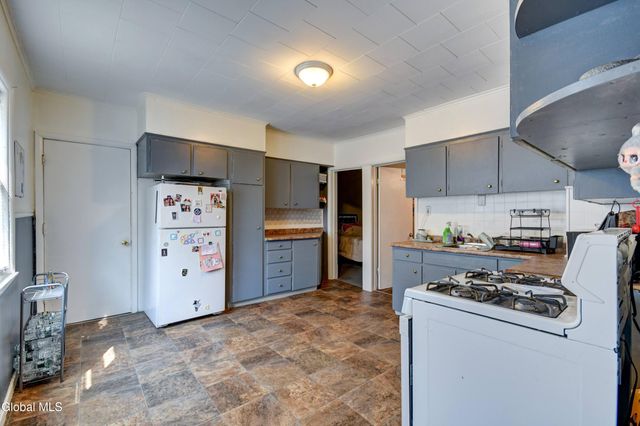 127 Kingsboro Avenue, Gloversville, NY 12078