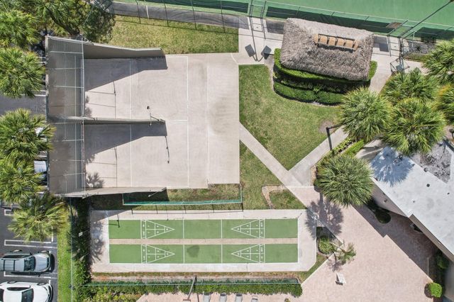 1101 Colony Point Circle 404, Pembroke Pines, FL 33026