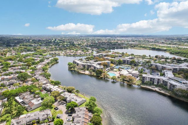 1101 Colony Point Circle 404, Pembroke Pines, FL 33026