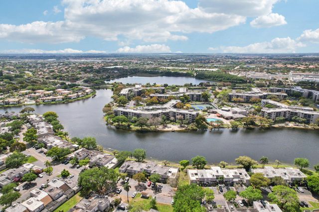 1101 Colony Point Circle 404, Pembroke Pines, FL 33026