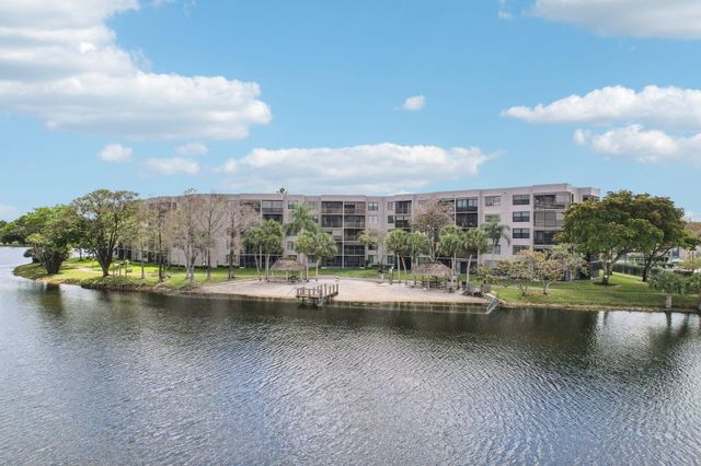 1101 Colony Point Circle 404, Pembroke Pines, FL 33026