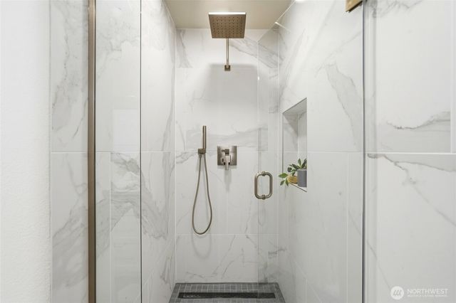 8810 NE 138th Street, Kirkland, WA 98034