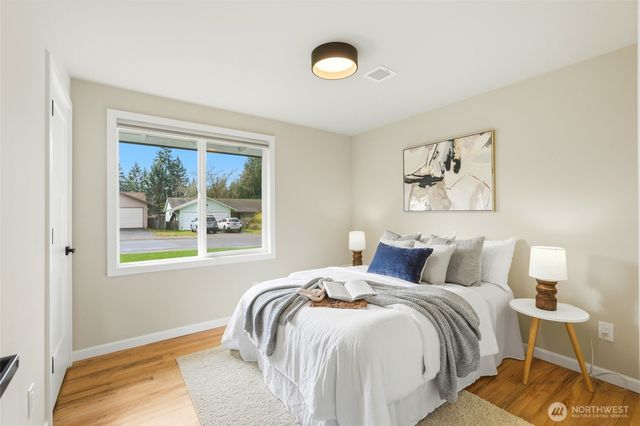 8810 NE 138th Street, Kirkland, WA 98034