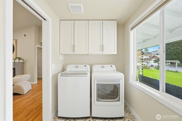 8810 NE 138th Street, Kirkland, WA 98034