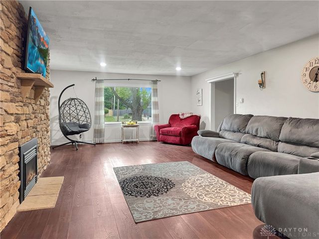 1552 Grimes Circle, Urbana, OH 43078