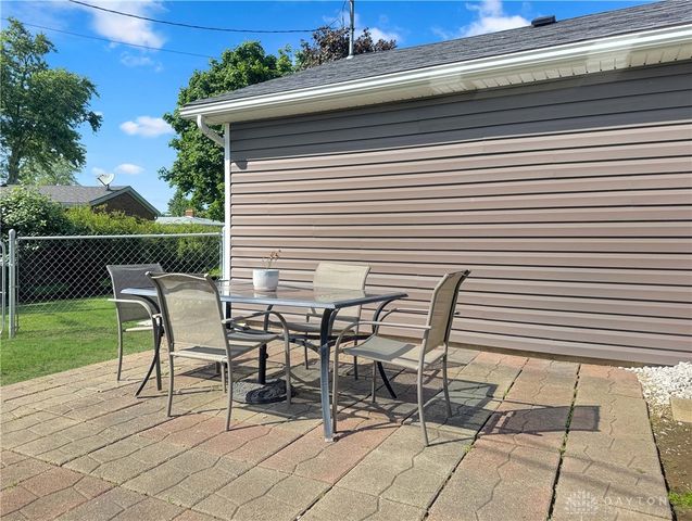 1552 Grimes Circle, Urbana, OH 43078