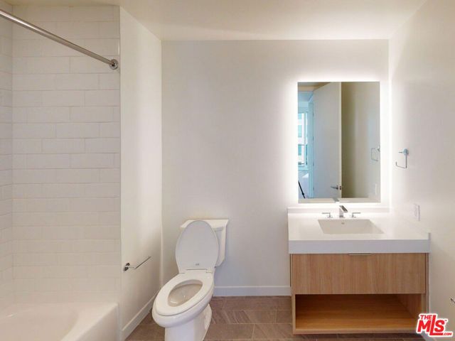 11750 Wilshire Boulevard 1601, Los Angeles, CA 90025