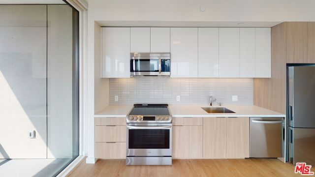 11750 Wilshire Boulevard 1601, Los Angeles, CA 90025