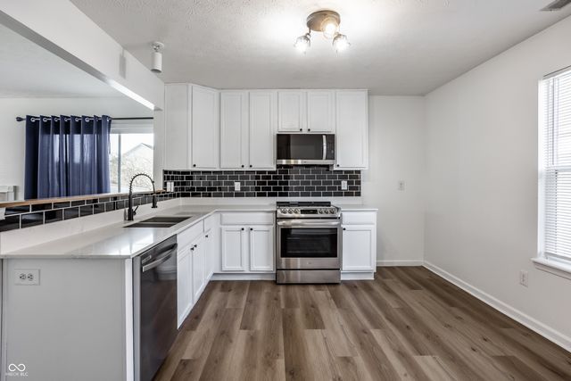 5670 Congressional Place, Indianapolis, IN 46235