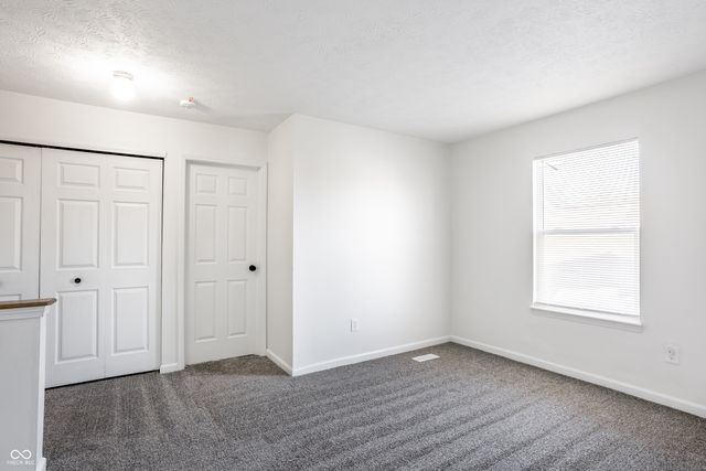 5670 Congressional Place, Indianapolis, IN 46235