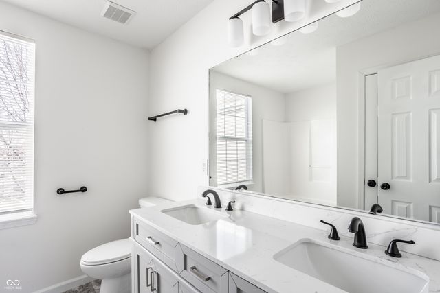 5670 Congressional Place, Indianapolis, IN 46235