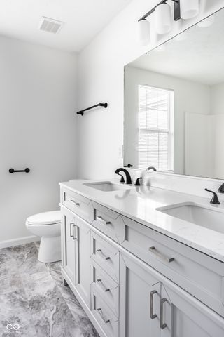 5670 Congressional Place, Indianapolis, IN 46235