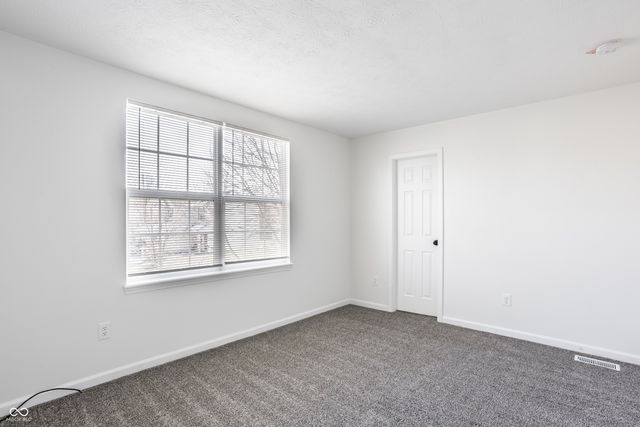 5670 Congressional Place, Indianapolis, IN 46235