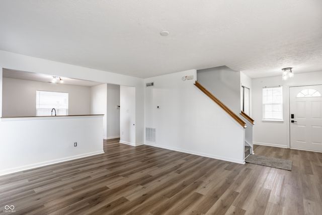 5670 Congressional Place, Indianapolis, IN 46235