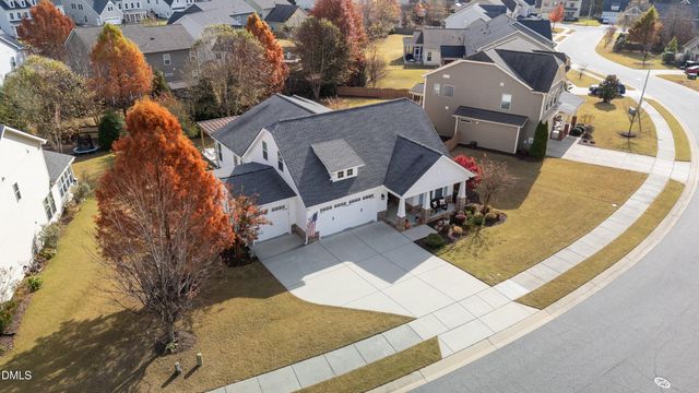 734 Kerr Lake Drive, Fuquay Varina, NC 27526