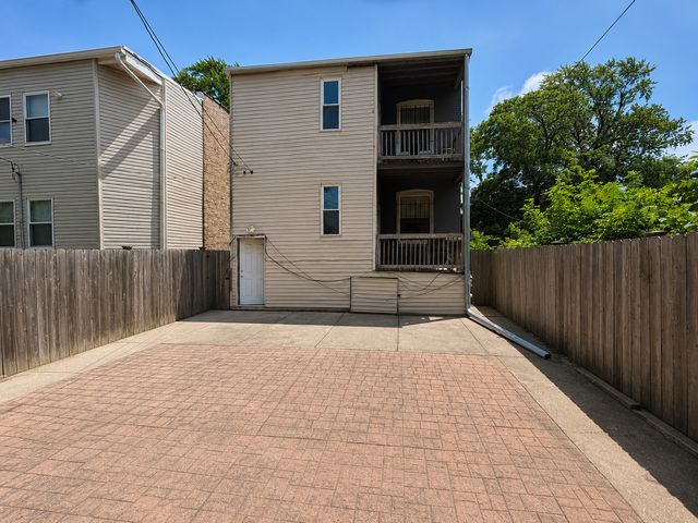 42 N Long Avenue, Chicago, IL 60644