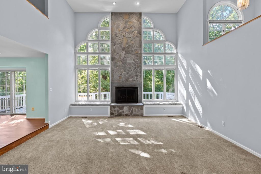 Image 14 of property listing at 10652 QUARTERSTAFF RD, Columbia, MD 21044