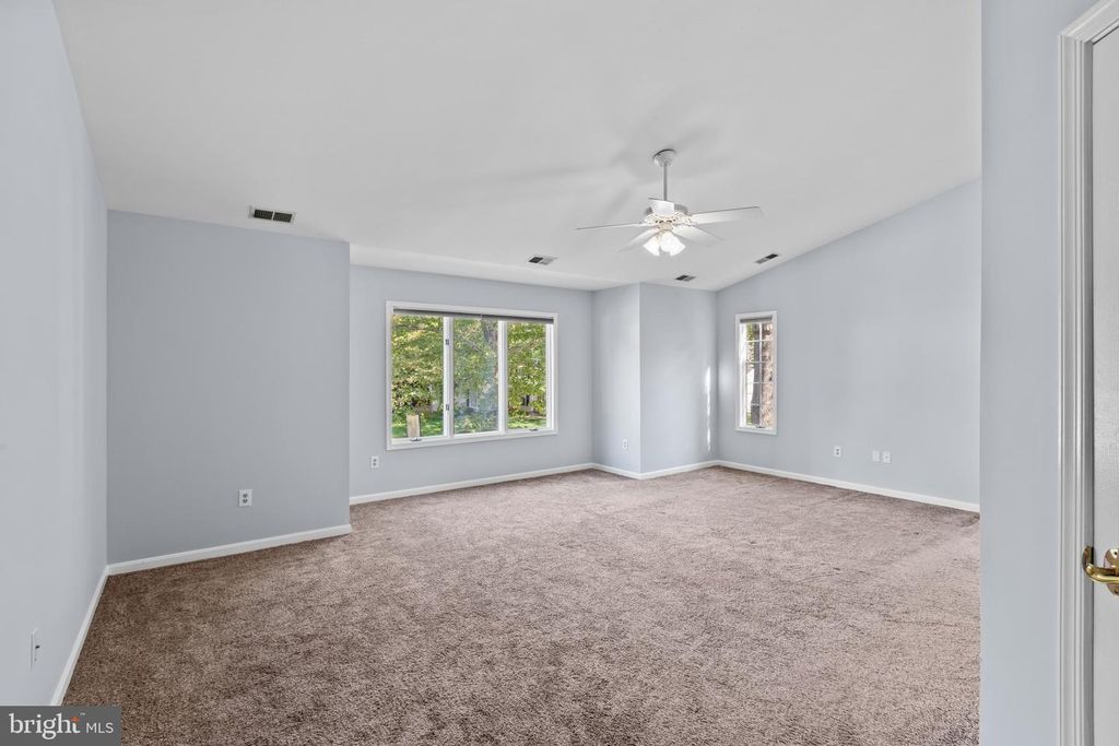 Image 32 of property listing at 10652 QUARTERSTAFF RD, Columbia, MD 21044