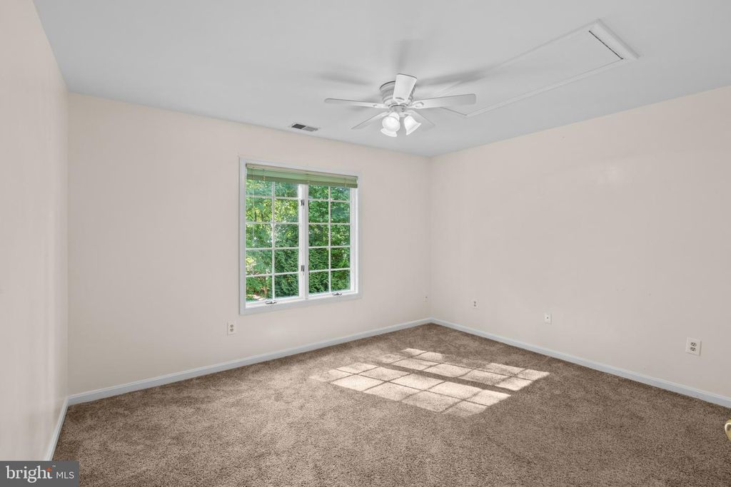 Image 42 of property listing at 10652 QUARTERSTAFF RD, Columbia, MD 21044
