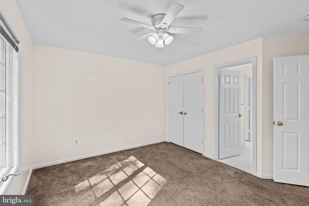Image 43 of property listing at 10652 QUARTERSTAFF RD, Columbia, MD 21044