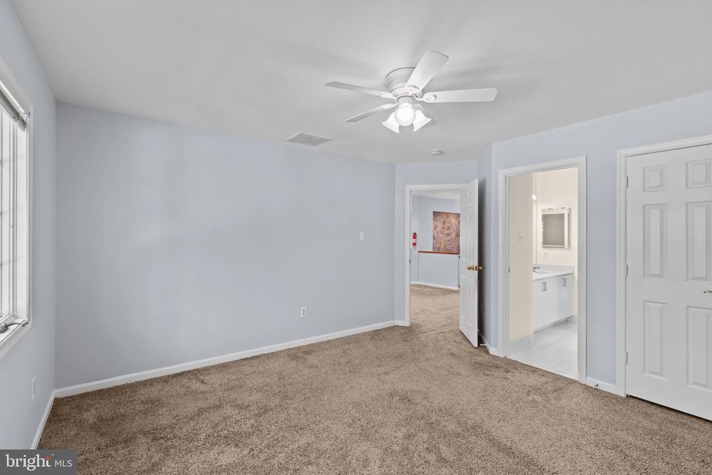 Image 49 of property listing at 10652 QUARTERSTAFF RD, Columbia, MD 21044