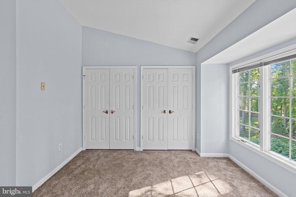 Image 55 of property listing at 10652 QUARTERSTAFF RD, Columbia, MD 21044