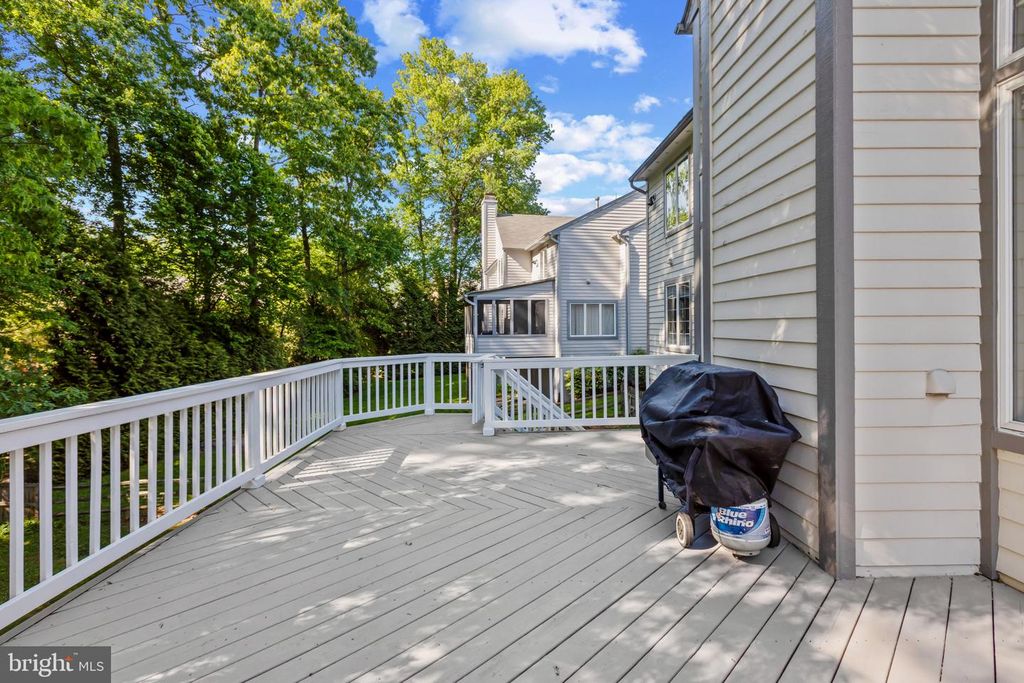 Image 73 of property listing at 10652 QUARTERSTAFF RD, Columbia, MD 21044
