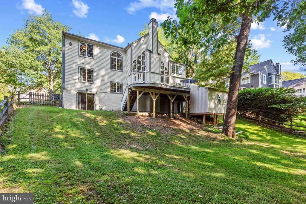 Image 76 of property listing at 10652 QUARTERSTAFF RD, Columbia, MD 21044