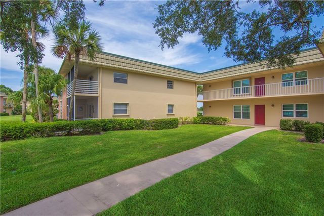 36 Vista Gardens Trail 205, Vero Beach, FL 32962