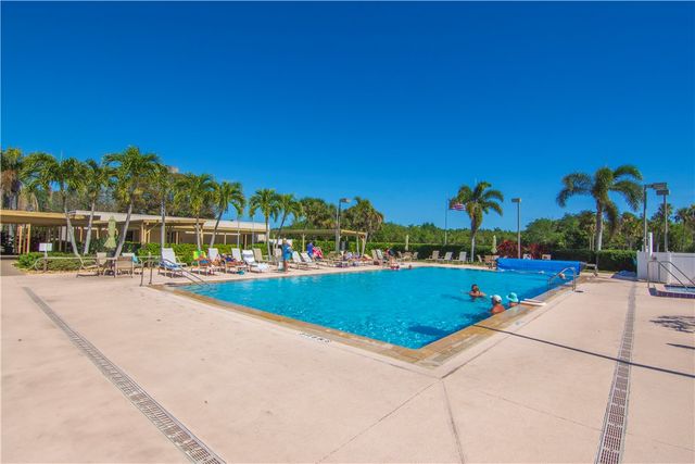 36 Vista Gardens Trail 205, Vero Beach, FL 32962