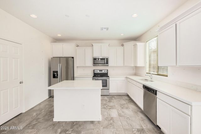 6231 W Laurie Lane, Glendale, AZ 85302