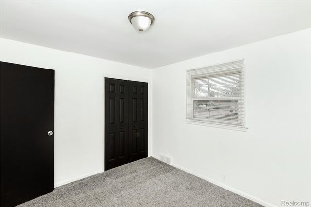 17204 Euclid Avenue, Allen Park, MI 48101