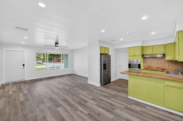 3140 NE 9th Avenue, Pompano Beach, FL 33064