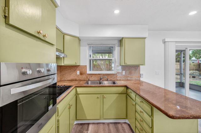 3140 NE 9th Avenue, Pompano Beach, FL 33064