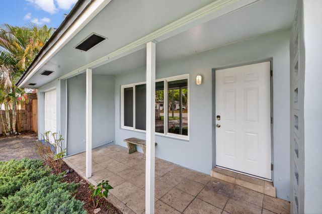 3140 NE 9th Avenue, Pompano Beach, FL 33064