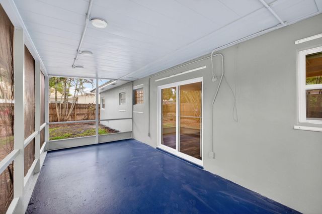 3140 NE 9th Avenue, Pompano Beach, FL 33064