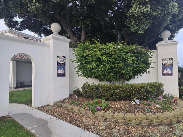 101 Kingston Court West, Coronado, CA 92118