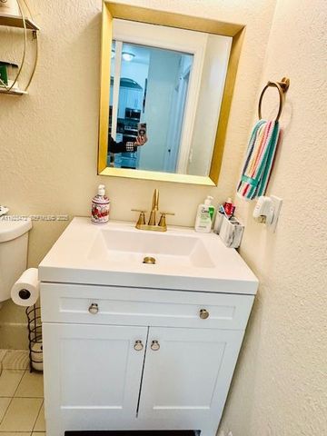 2811 SE 17th Avenue 110, Homestead, FL 33035