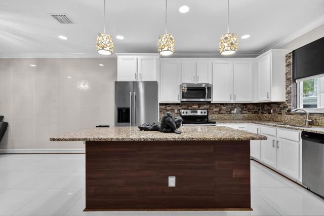 3106 Waterside Circle, Boynton Beach, FL 33436