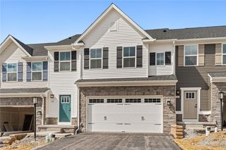 125 Olivia Drive, Nottingham, PA 15330