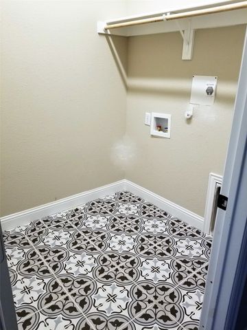 376 Willie's Court, Whitesboro, TX 76273