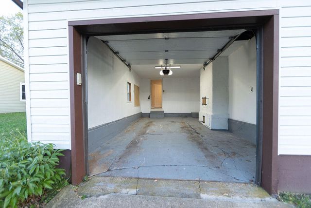 912 Armstrong Avenue, West Plains, MO 65775