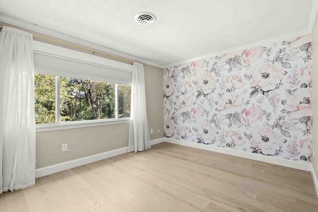 31 Farrwood Dr 31, Haverhill, MA 01835