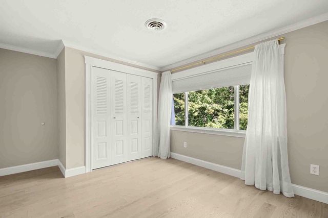 31 Farrwood Dr 31, Haverhill, MA 01835